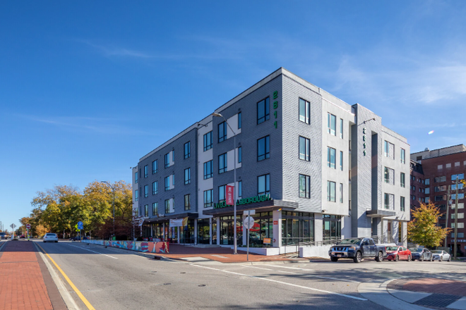 Outside Street View - LiveOnHillsborough Apt 406B