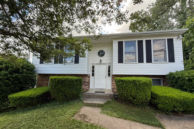 Outside Street View - 1 Room Available for Summer 2026 in 5 Bed/3 Bath House, Walking Distance to UMD