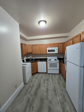 Kitchen and Washer - 410 Warner Street, 2nd Floor Apartment, close to campus