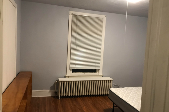big bedroom1 - Furnished room- Apartment C, 28 Wilton St-Princeton