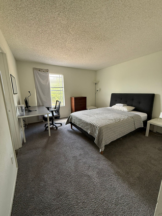 Master Bedroom (Where you will be staying) - Summer Roommate Needed (May-Aug), Phoenix Orlando Apartments