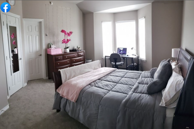 Bedroom - River Oaks Townhomes