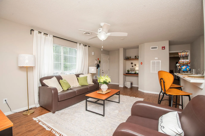 Living Room/Common Area - University Park - Spring Sublease for 2bd/1ba Unit Apartments