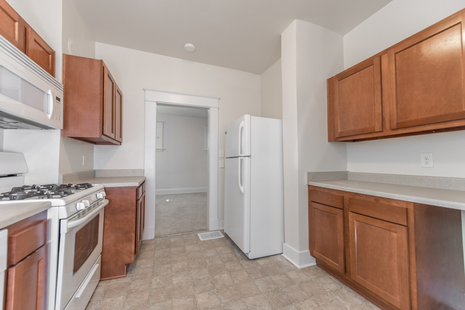 Kitchen - 2710 Euclid House