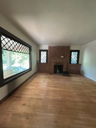 Renovated Living room - Newly Renovated 4-Bedroom Home — 10-Min Bike to Campus, Come to Open House tours Sun, Aug 2, 2026