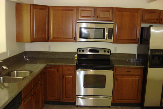 Kitchen - Modern Luxury Home- North of Banner Medical Center