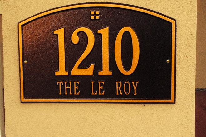 Bldg - The Le Roy
