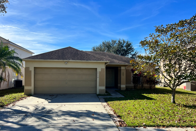 Street View - Bedroom in Shared House near UCF - 1GBFiber (All Male House)
