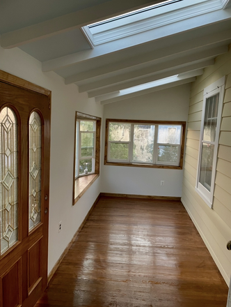 Front porch - House, 4 beds/2 baths, all utilities included