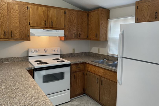 Kitchen - (ODUrent)1301 West 42nd Street ** SUBLEASE** House