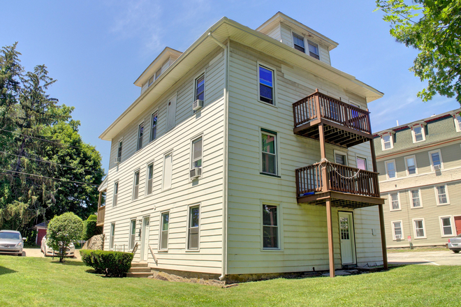 53 Tingley - Charming 3-Bedroom Apartment for Rent