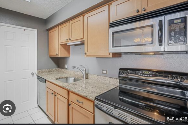 Kitchen - Brooks Tower