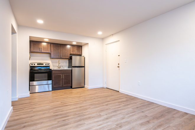 Kitchen - 2328-2334 Moerlein Apartments