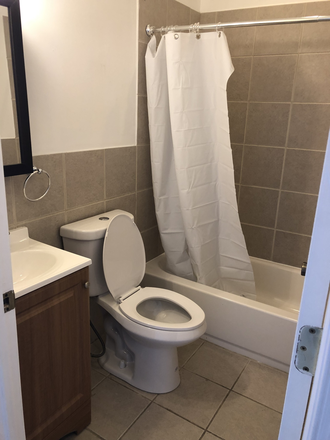 Bathroom - 1808 Cecil B Moore, unfurnished 1 bed 1 bath unit, 5 minutes walk to campus. Condo