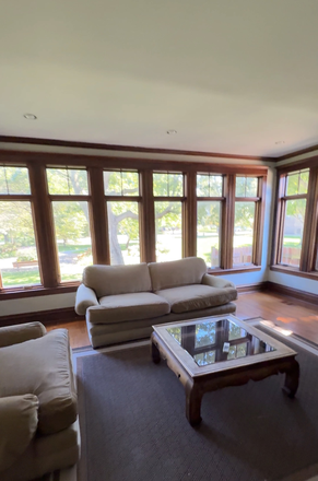 Living Room - Fully Furnished Summer Sublease — 5 Min Walk to Campus