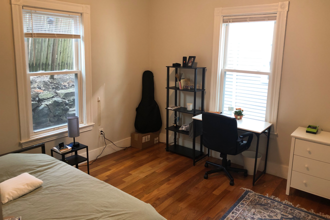 Bedroom - 1 room in a nice 4-person flat starting in October