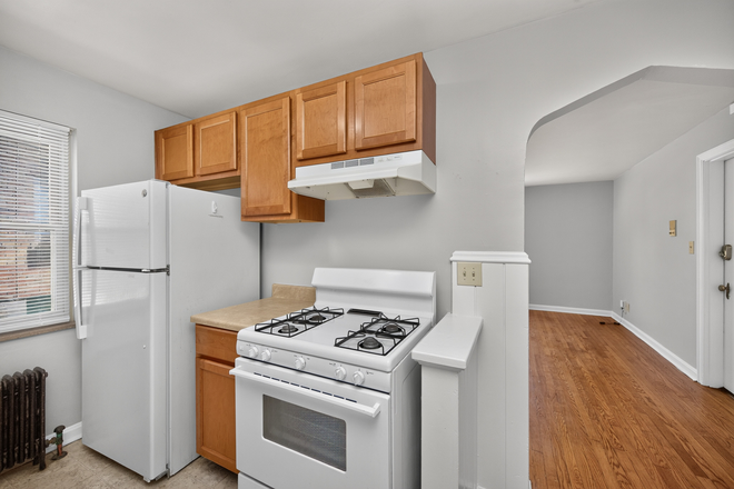 Kitchen - 2361 Ravine Street Apartments
