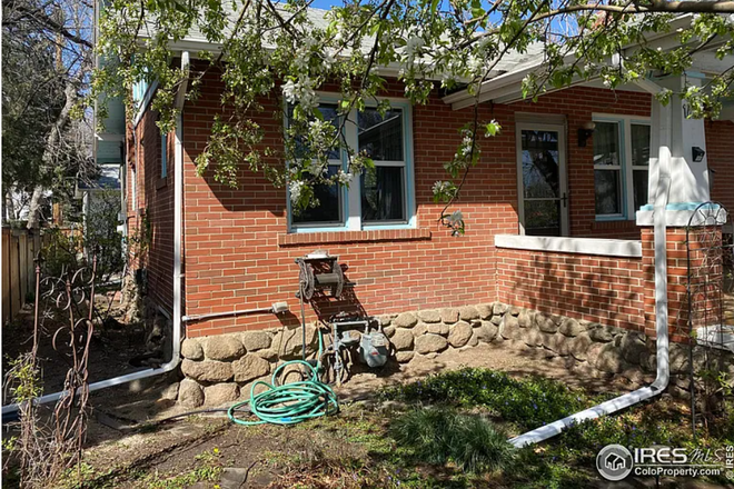 side view of front of house - 1629 Arapahoe Avenue, 5 bedroom, 2 bath, very close to campus! House