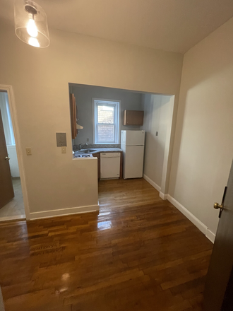 x - Comm Ave Studio Allston Apartments