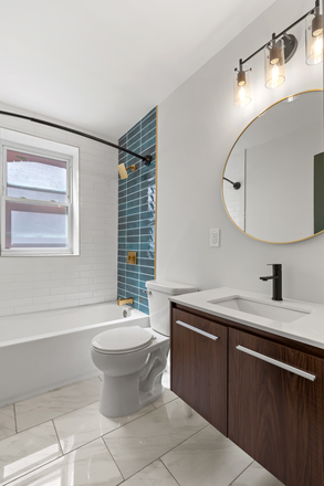 Bathroom 2 - Apartment on Kingsland Ave
