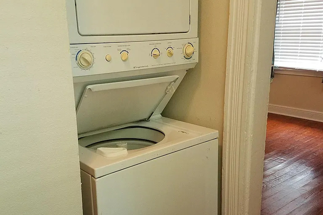Washer and Dryer - 3bd/2ba Lowerline Apartment