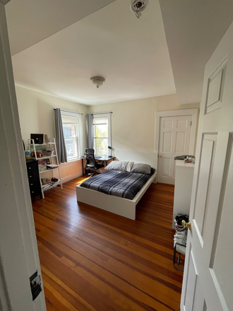 Bedroom - 213 Chestnut Hill Ave