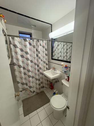 Bath - Symphony 3 bed Westland Ave Apartments