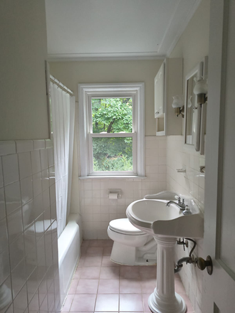 Bathroom - 2BR apt-Fisher Place-Princeton Junction