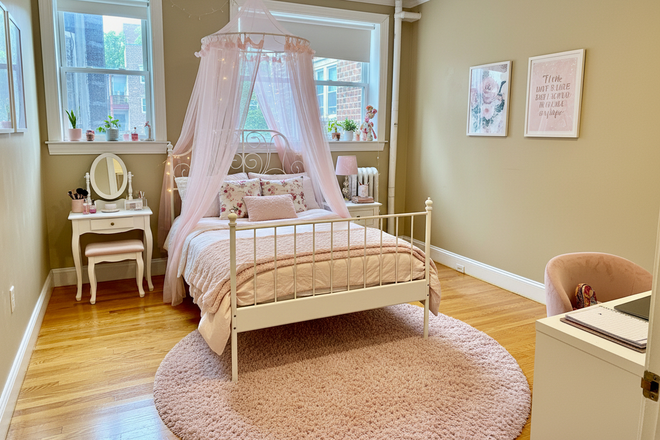 1 - NO FEE Premium Off-Campus Condo for Rent 9/1/26, renovated 2 full baths Must See!