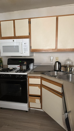 Kitchen - KMH Properties Apartments