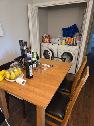 Dining table - Summer sublease, 10 min bus to campus (3 bus lines), 2b1b apt, 1 Male PhD roommate