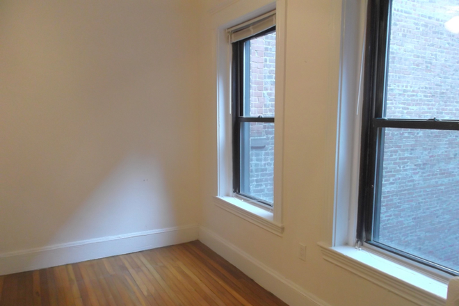 38 - 1 Bedroom Apartment 5 min From Campus !