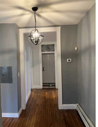 Foyer - Boston Gem: 3 BR Apt, Close to MBTA buses and Orange Line and medical centers