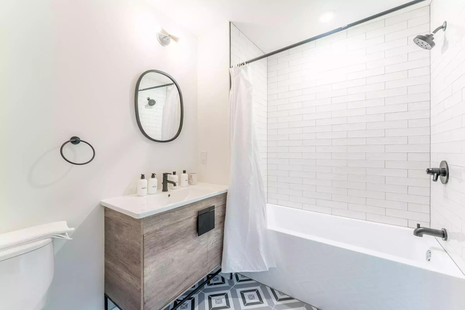 bathroom - 3BR/3Ba w Shared Patio - Stylish Furnished West Powelton Apartment - Flexible Lease - Available Now