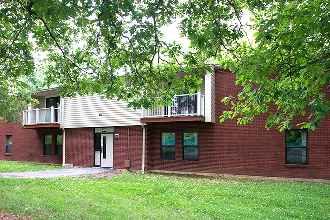 exterior - SIUE Cougar Village Apartments