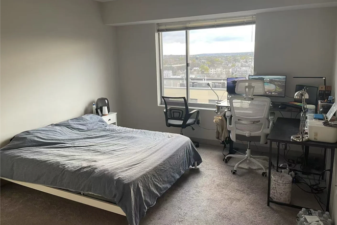 guest bedroom - 160 Pleasant St