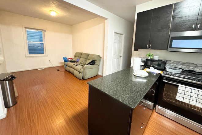 Kitchen - Room Rental in Brand New 4 bedroom! Stainless Steel Kitchen! Central AC, TV