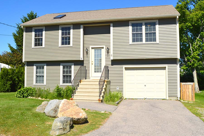 Exterior - 6 Martin Court - Scarborough Beach House