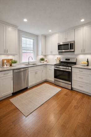 kitchen - Benefit Street spacious 4 bedrooms, 3 full bathrooms, split level apartment