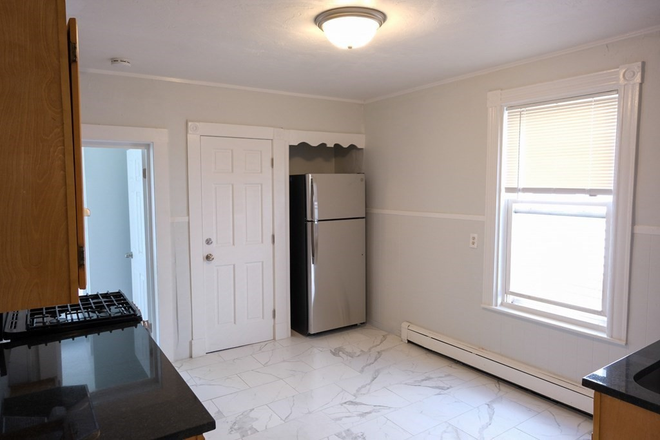 kitchen - Beautiful 4 bed on Howell Street (No Brokers Fee) Apartments