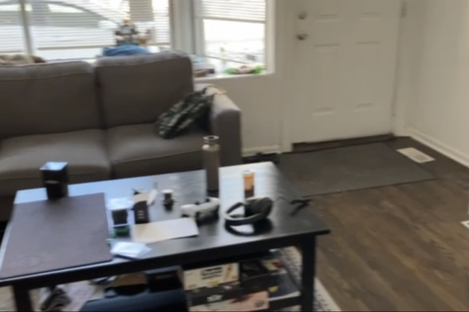 living room - Apartment next to Library