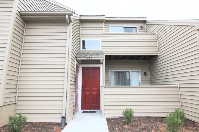 front of home - 1 bedroom left for rent for the 25-26 school year. 1466 Bradley Dr.