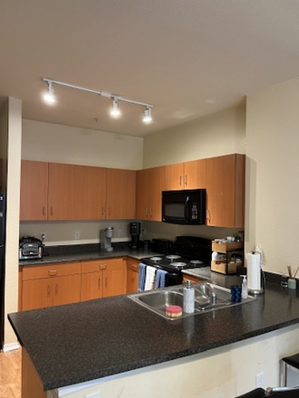 kitchen - Private bed/bath in a 2x2 at 2nd Ave Centre Apartments