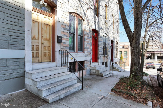 Outside Street View (2) - 3 br/2.5 ba townhouse in the heart of Mt. Vernon