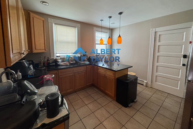 Kitchen - ROOM FOR RENT!! $1,500/Bedroom all Female apartment!
