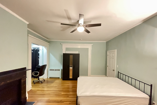 Photo - bright spacious rooms at Central Square Apartments