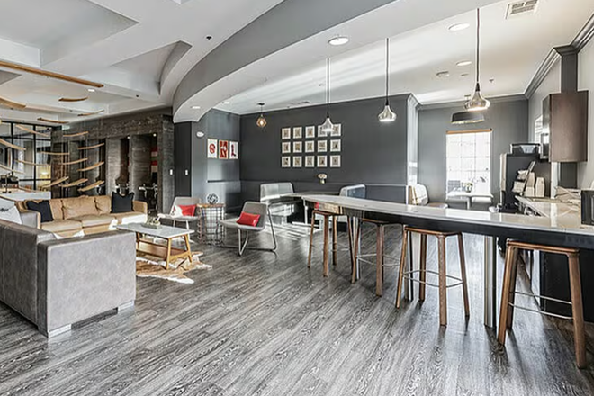 lobby - Hill Place - Lease Takeover Apartments