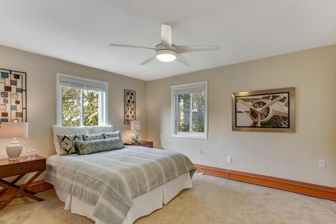 bedroom - 513 12 St. NE #3 rental Condo