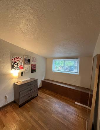 Bedroom - Spring 2026 Sublease! Furnished Two Person Room in House on the Hill 3 minute walk to campus