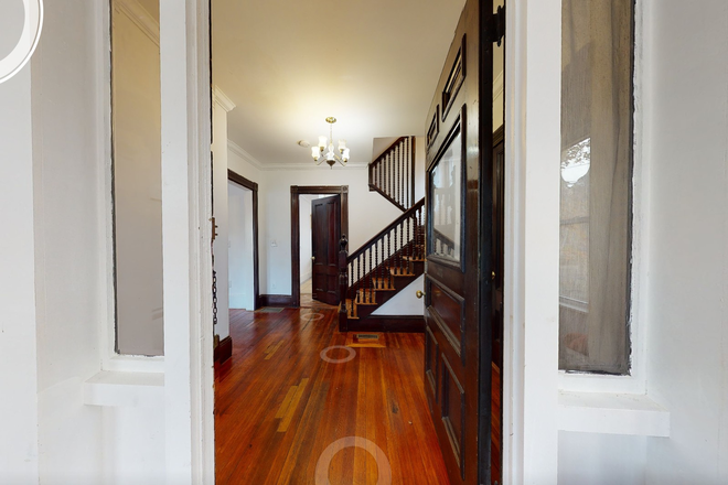 Front Entrance - See Virtual Tour For More! - Large Single Family near Harvard House